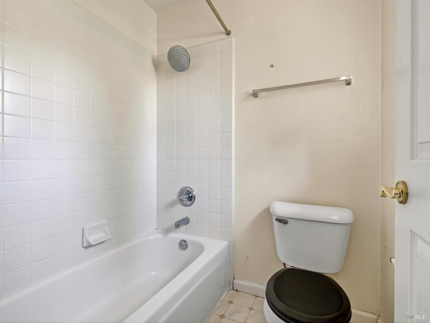 5794 Owl Hill Avenue Santa Rosa CA 95409