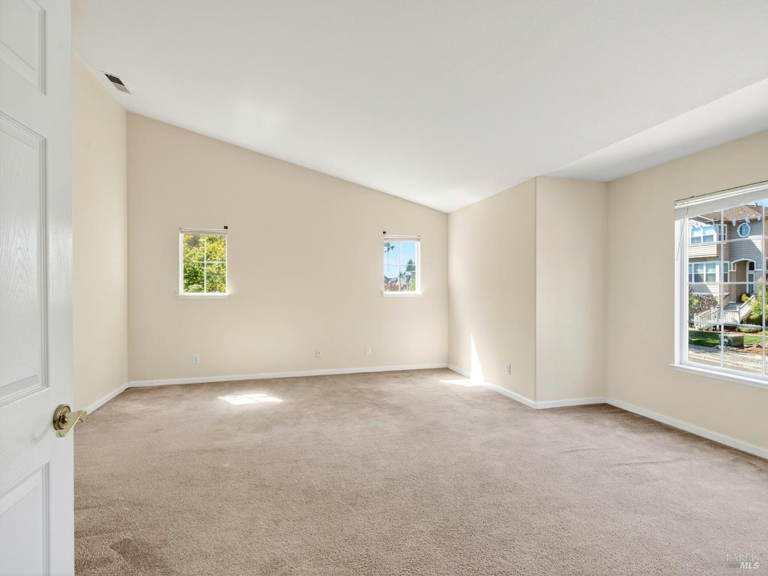 5794 Owl Hill Avenue Santa Rosa CA 95409