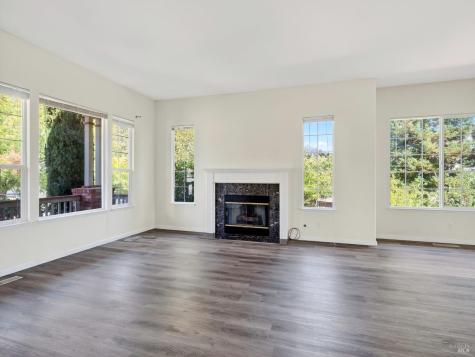 5794 Owl Hill Avenue Santa Rosa CA 95409