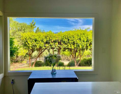 1244 N Fitch Mountain Road Healdsburg CA 95448