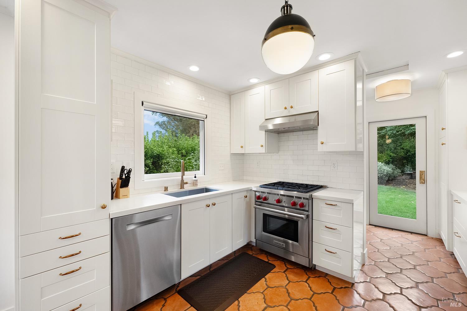 1244 N Fitch Mountain Road Healdsburg CA 95448