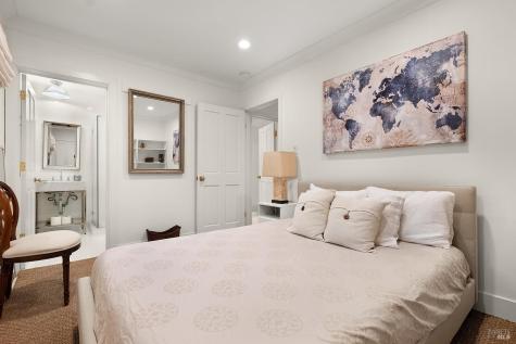 1244 N Fitch Mountain Road Healdsburg CA 95448