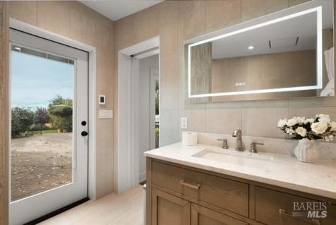 1244 N Fitch Mountain Road Healdsburg CA 95448