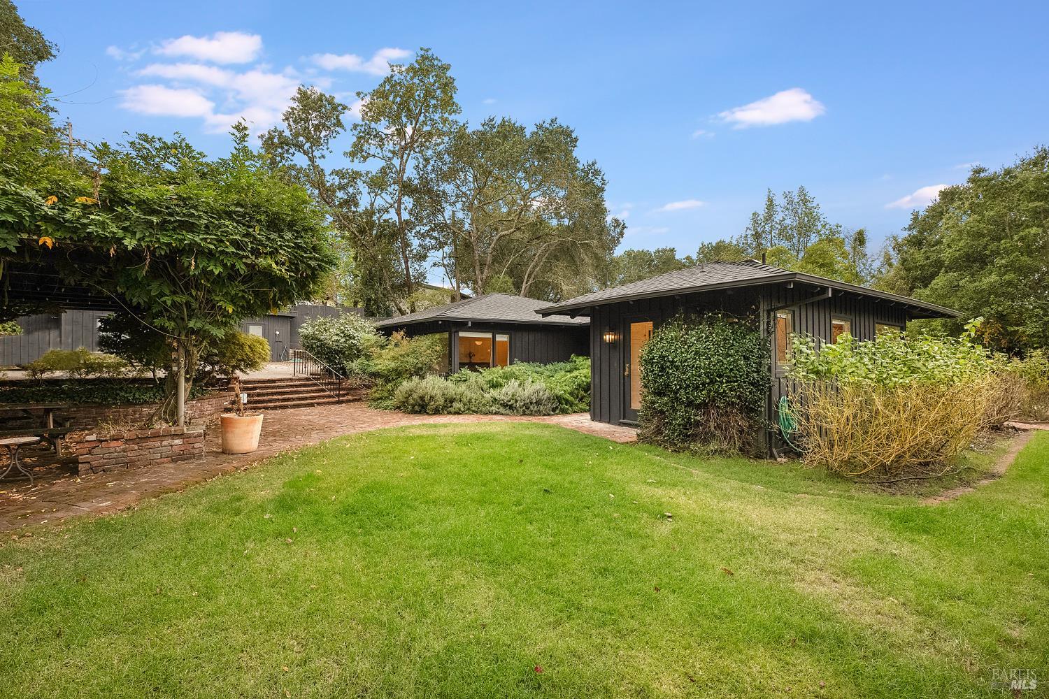 1244 N Fitch Mountain Road Healdsburg CA 95448