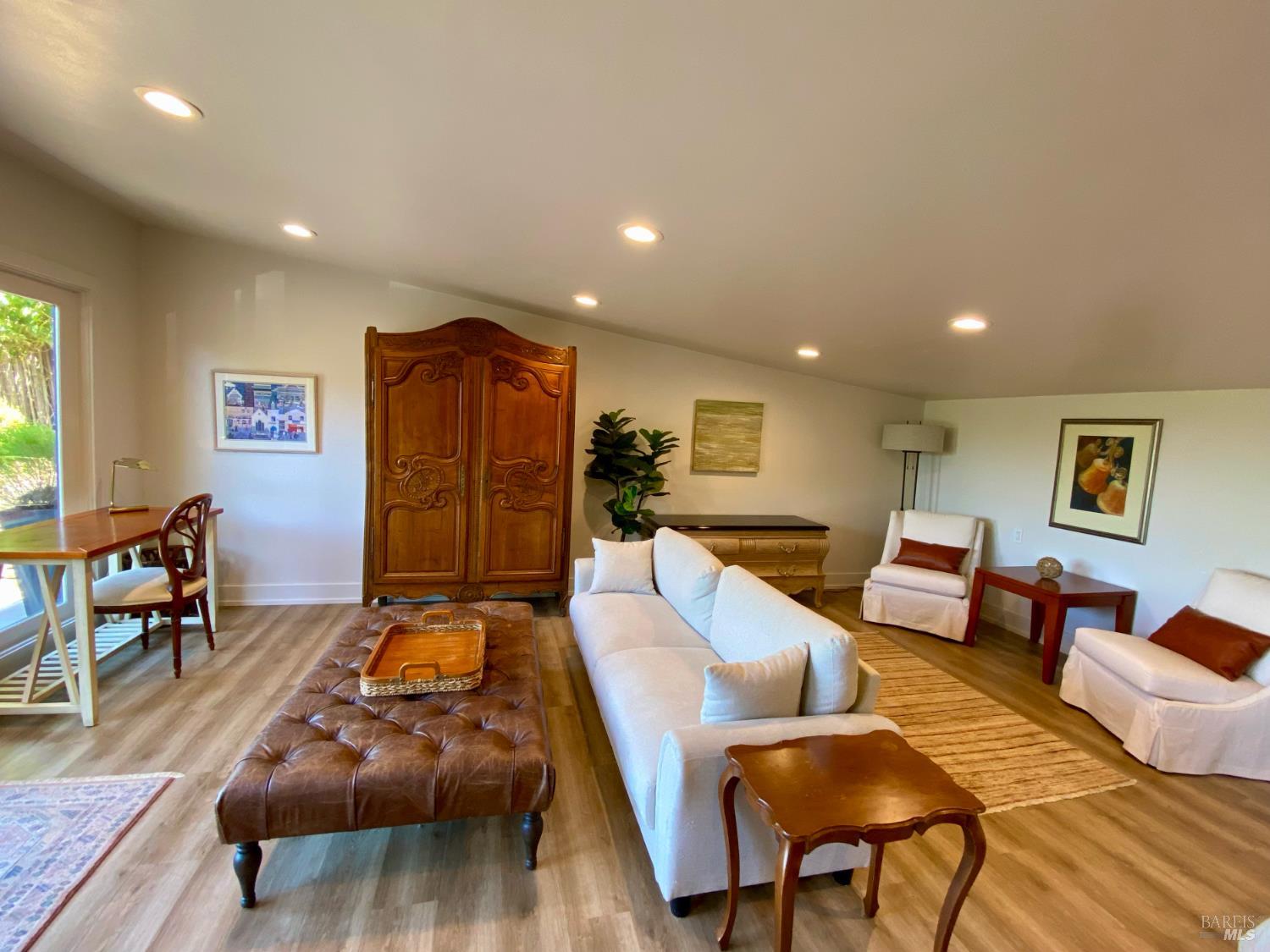 1244 N Fitch Mountain Road Healdsburg CA 95448