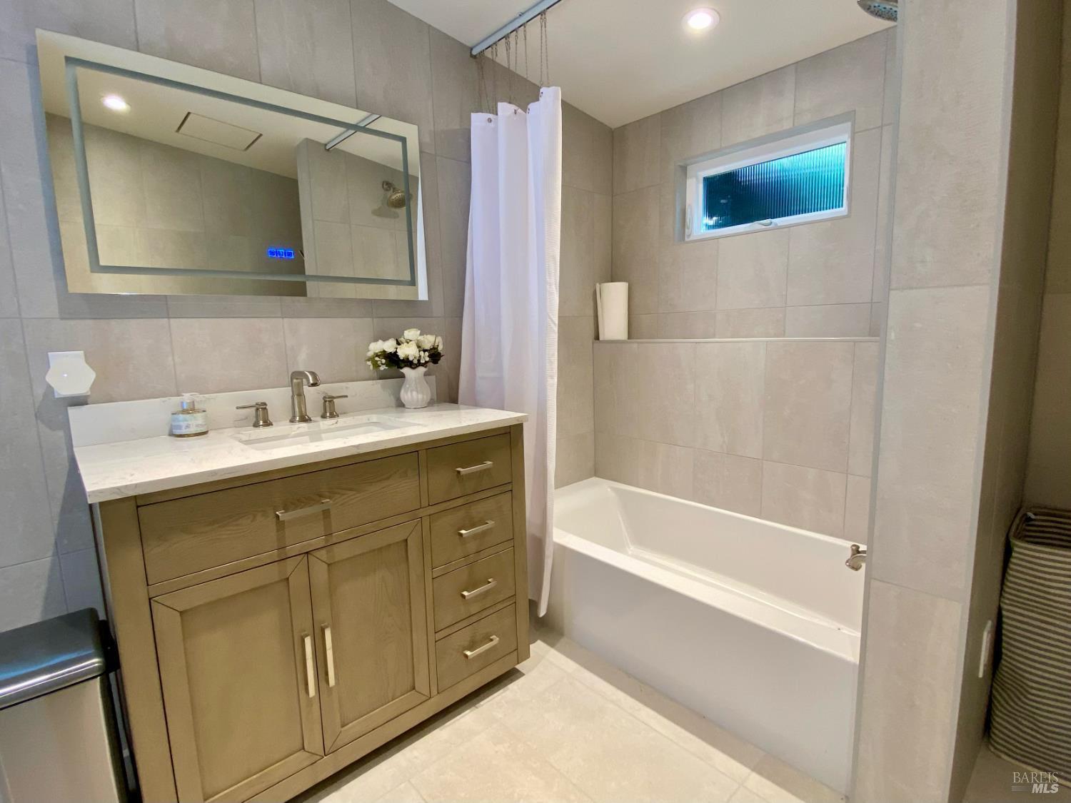 1244 N Fitch Mountain Road Healdsburg CA 95448