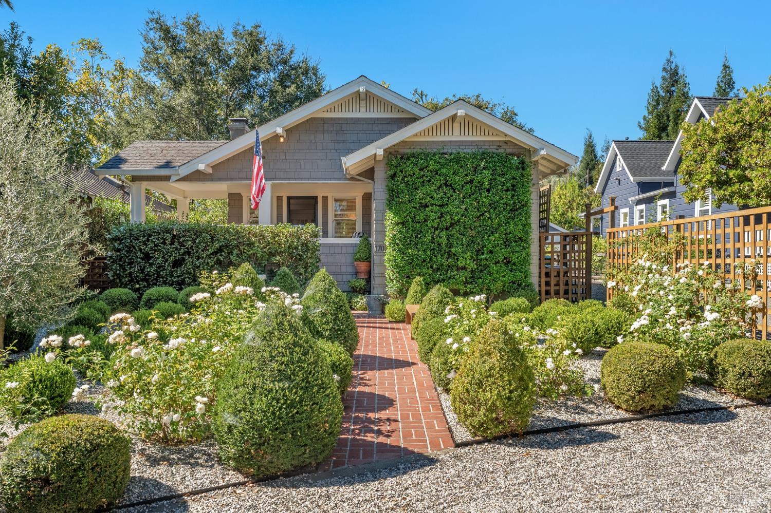 1703 Alexander Court St. Helena CA 94574