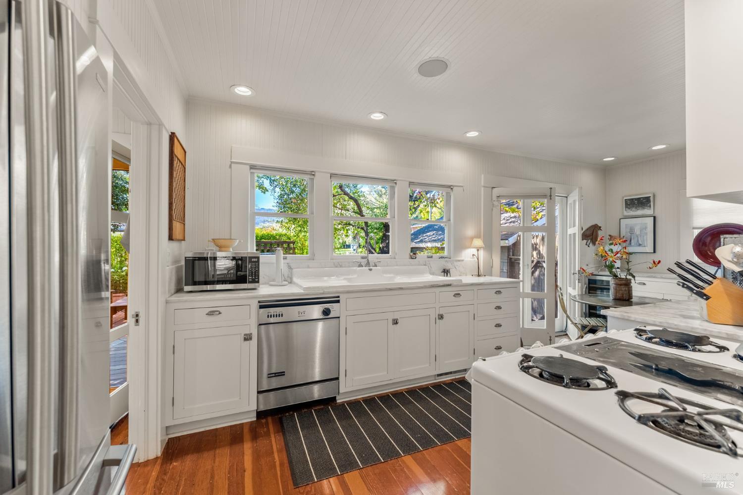 1703 Alexander Court St. Helena CA 94574