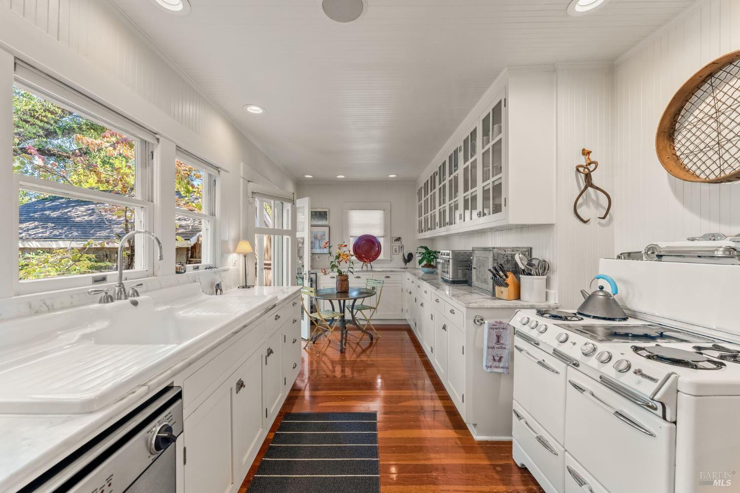 1703 Alexander Court St. Helena CA 94574