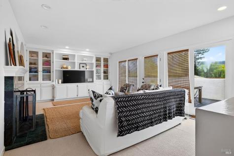 15644 Arnold Drive Sonoma CA 95476