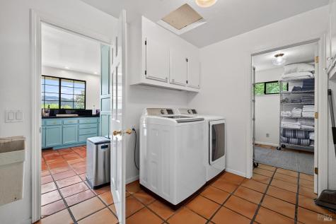 15644 Arnold Drive Sonoma CA 95476