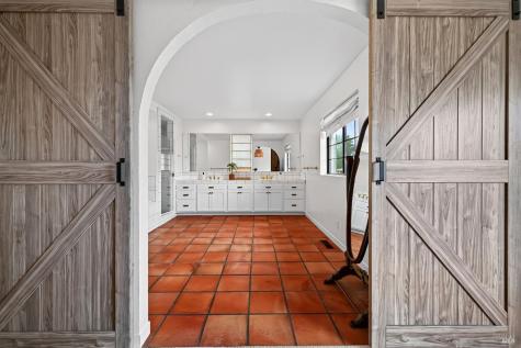 15644 Arnold Drive Sonoma CA 95476