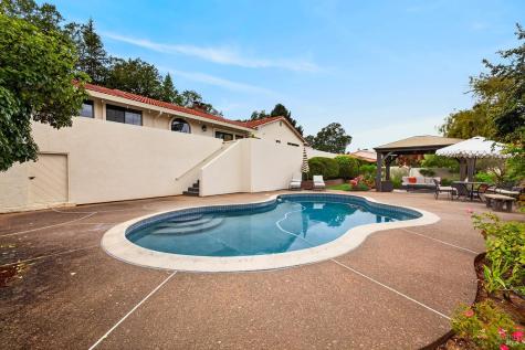 15644 Arnold Drive Sonoma CA 95476