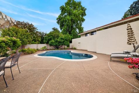 15644 Arnold Drive Sonoma CA 95476