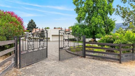 15644 Arnold Drive Sonoma CA 95476