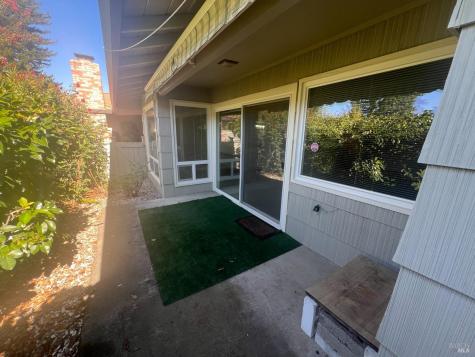 341 Rockgreen Place Santa Rosa CA 95409