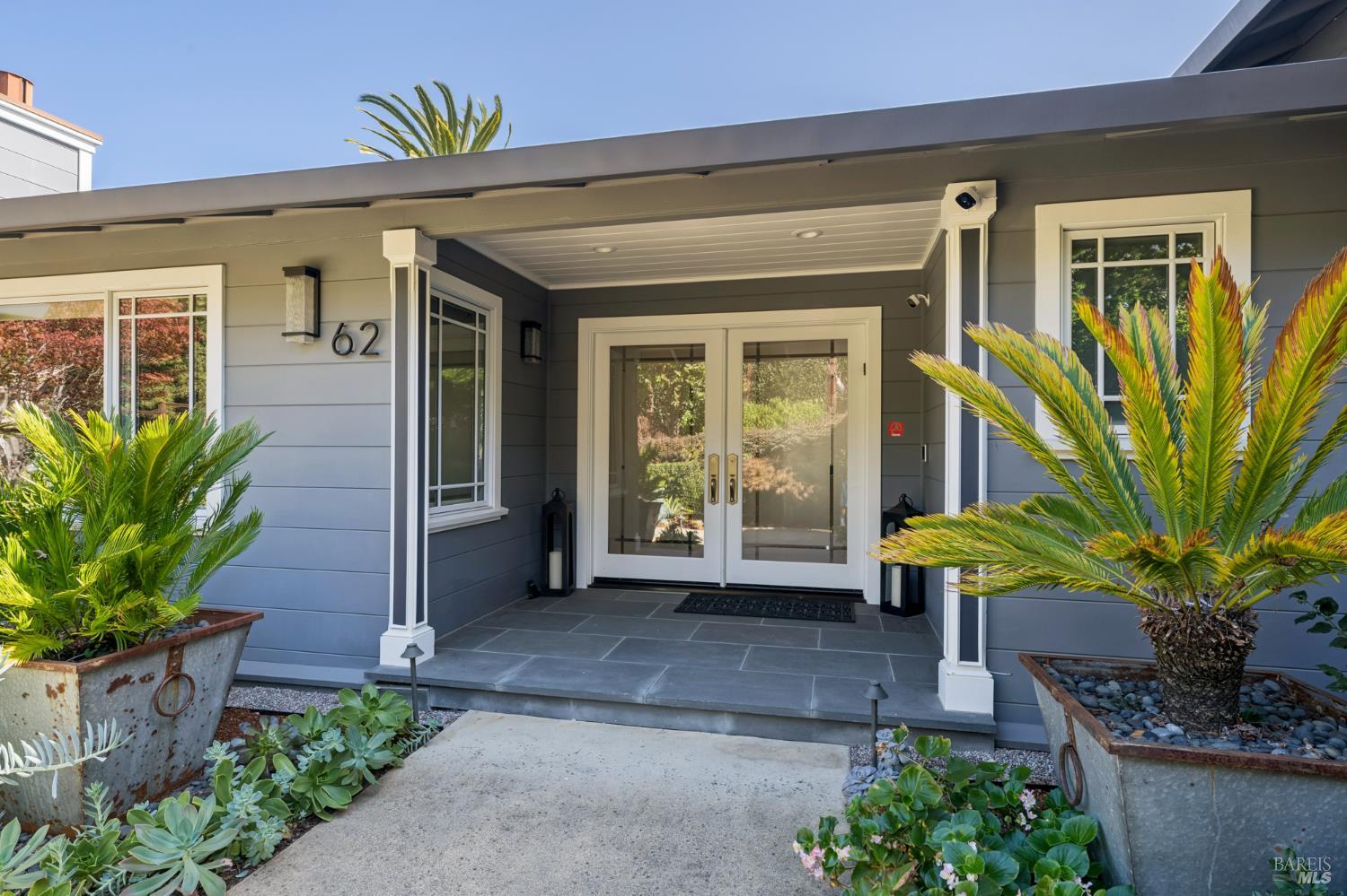 62 Manderly Road San Rafael CA 94901