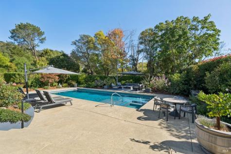 62 Manderly Road San Rafael CA 94901