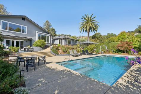 62 Manderly Road San Rafael CA 94901