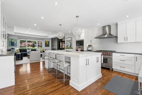 62 Manderly Road San Rafael CA 94901