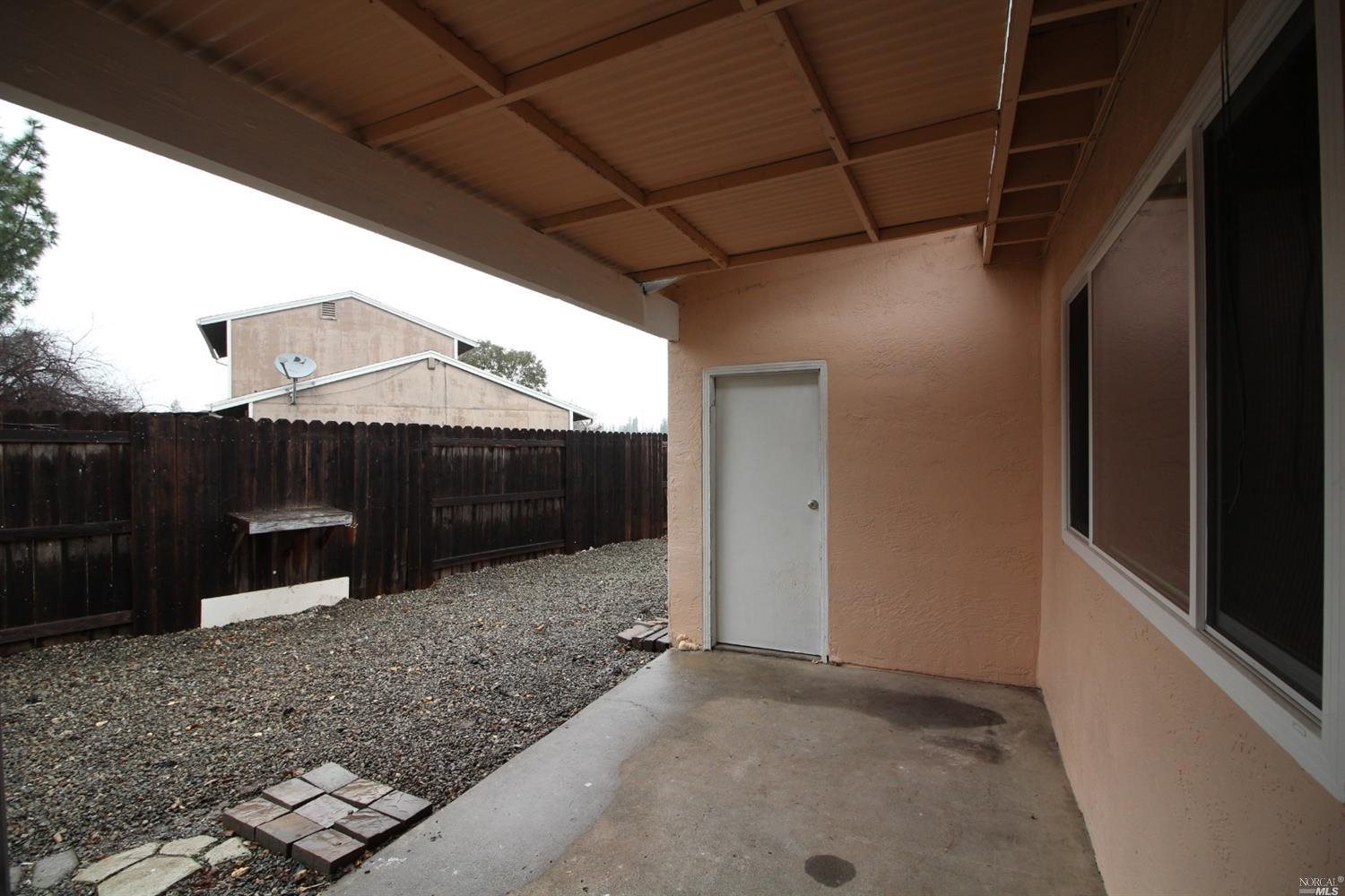 194 Woodbury Circle Vacaville CA 95687