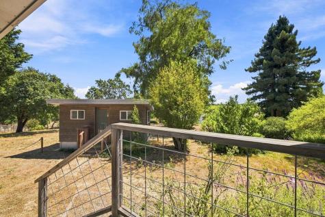 143 Lone Oak Lane Sebastopol CA 95472