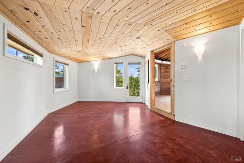 143 Lone Oak Lane Sebastopol CA 95472