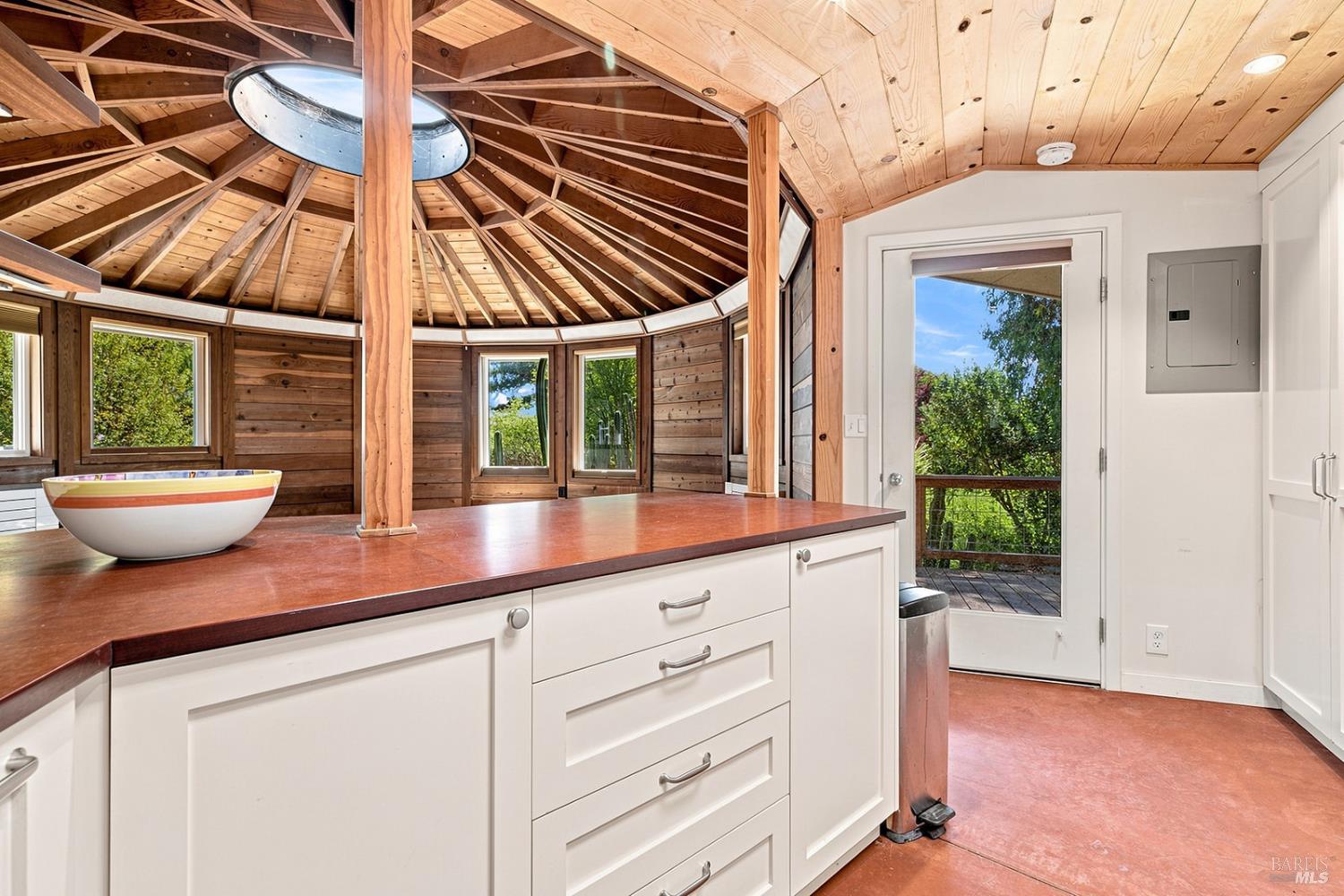 143 Lone Oak Lane Sebastopol CA 95472