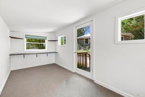 143 Lone Oak Lane Sebastopol CA 95472