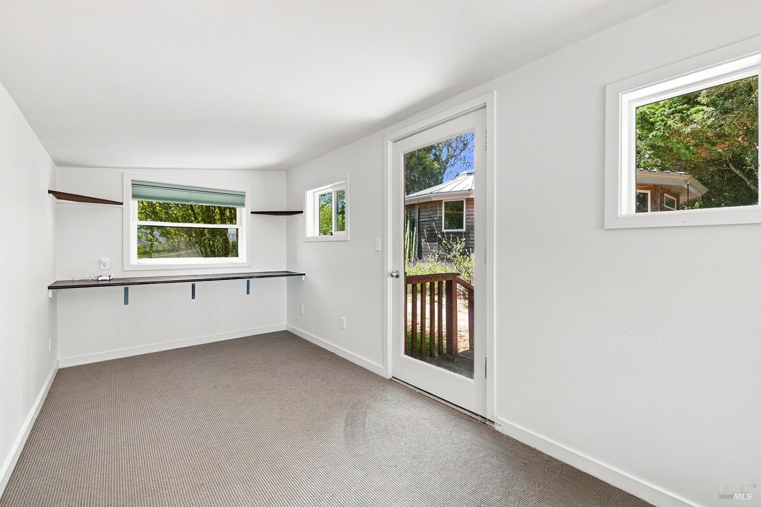 143 Lone Oak Lane Sebastopol CA 95472