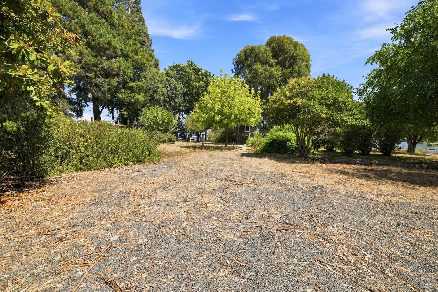 143 Lone Oak Lane Sebastopol CA 95472