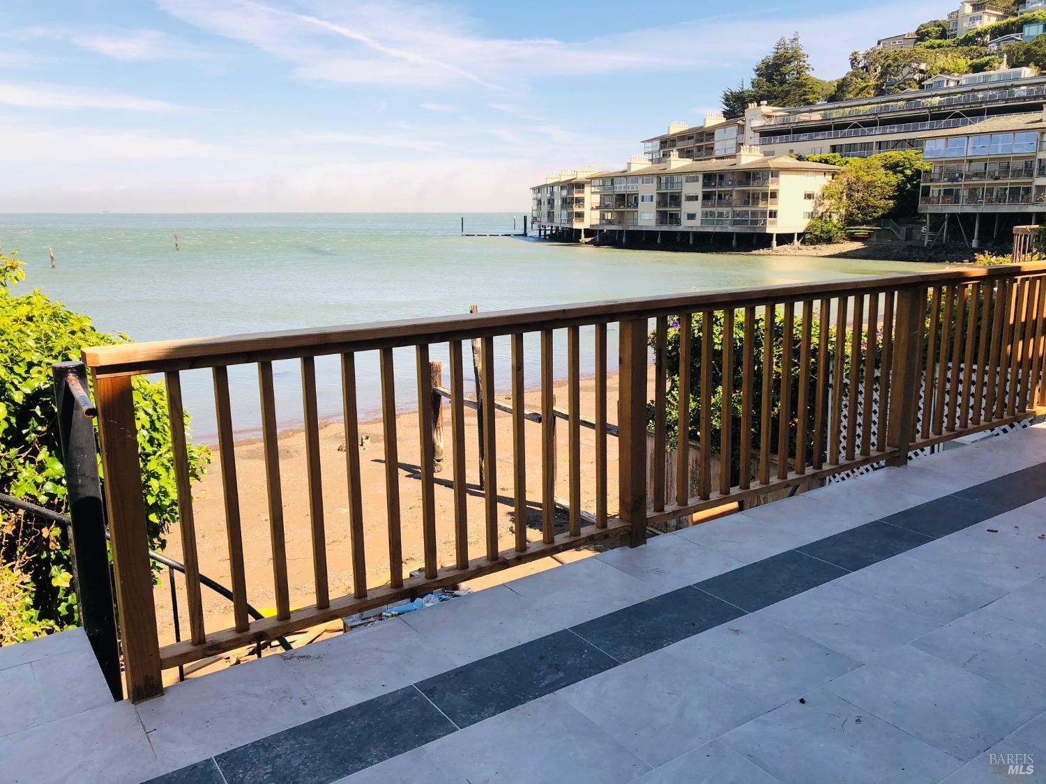 107-b Bridgeway Boulevard Sausalito CA 94965