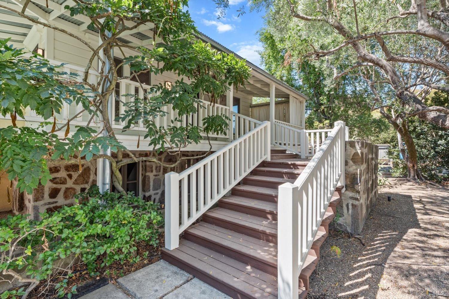 1533 Allyn Avenue St. Helena CA 94574