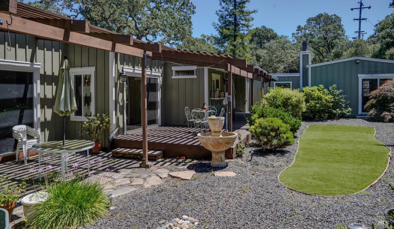 3 Oak Grove Way Napa CA 94559