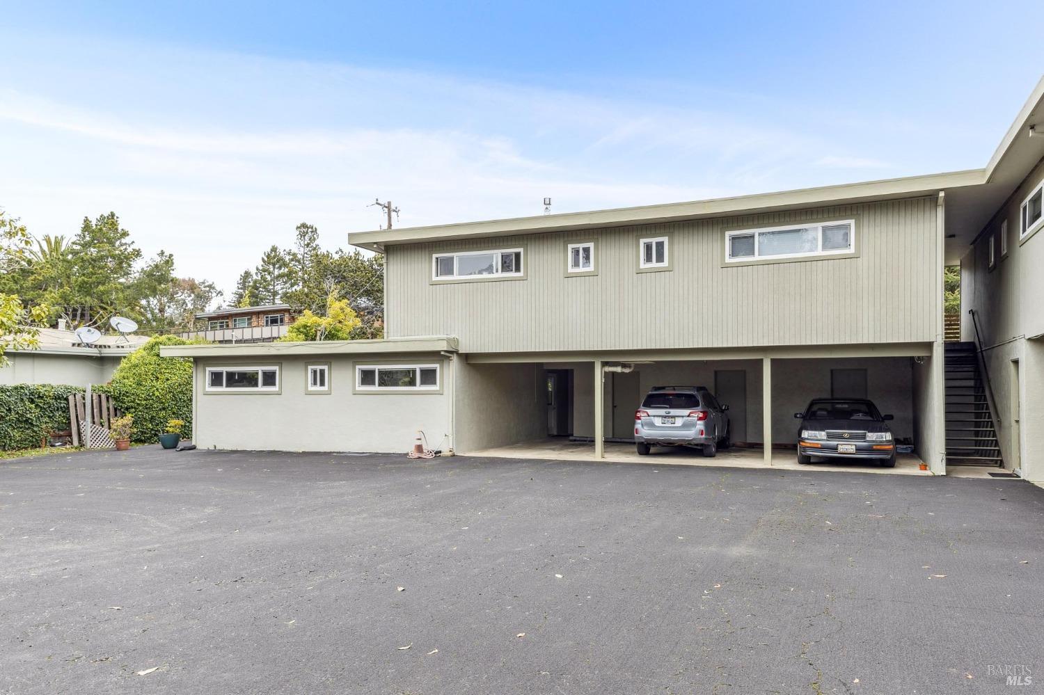 83 Pixley Avenue Corte Madera CA 94925