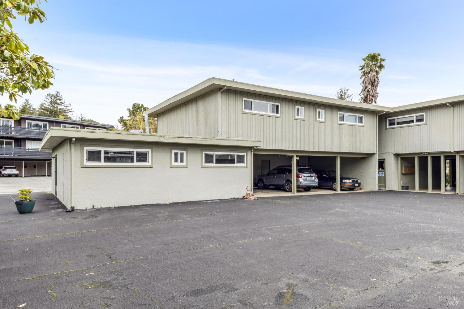 83 Pixley Avenue Corte Madera CA 94925