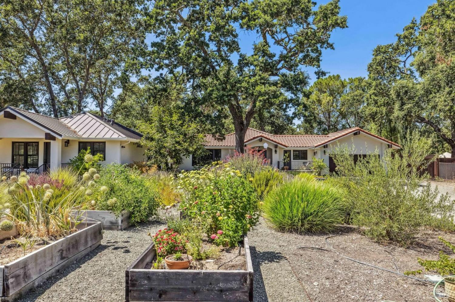1929 Mora Avenue Calistoga CA 94515