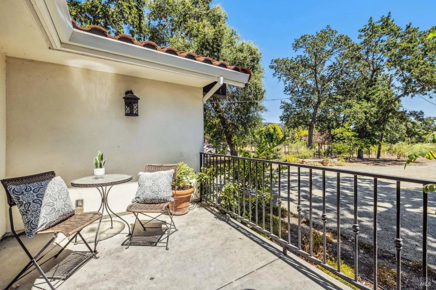 1929 Mora Avenue Calistoga CA 94515