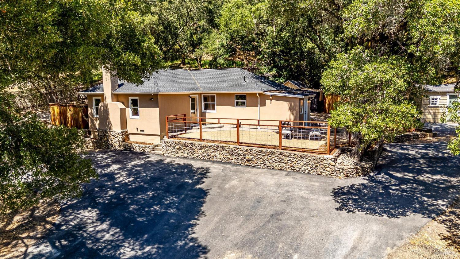 9342 Chalk Hill Road Healdsburg CA 95448