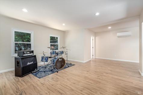 9342 Chalk Hill Road Healdsburg CA 95448