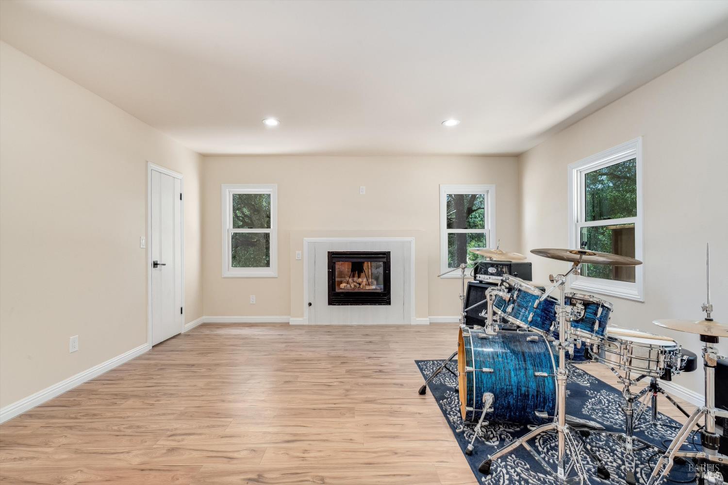 9342 Chalk Hill Road Healdsburg CA 95448