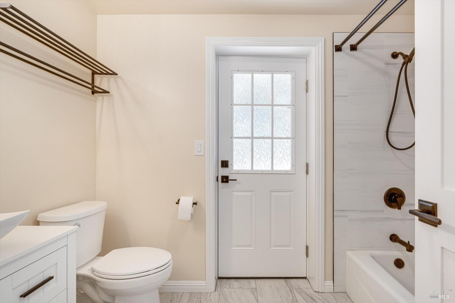 9342 Chalk Hill Road Healdsburg CA 95448