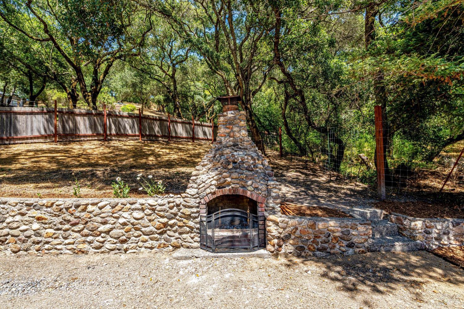 9342 Chalk Hill Road Healdsburg CA 95448