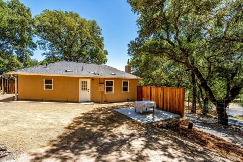 9342 Chalk Hill Road Healdsburg CA 95448