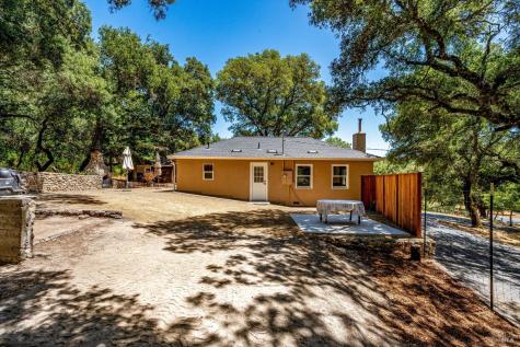 9342 Chalk Hill Road Healdsburg CA 95448
