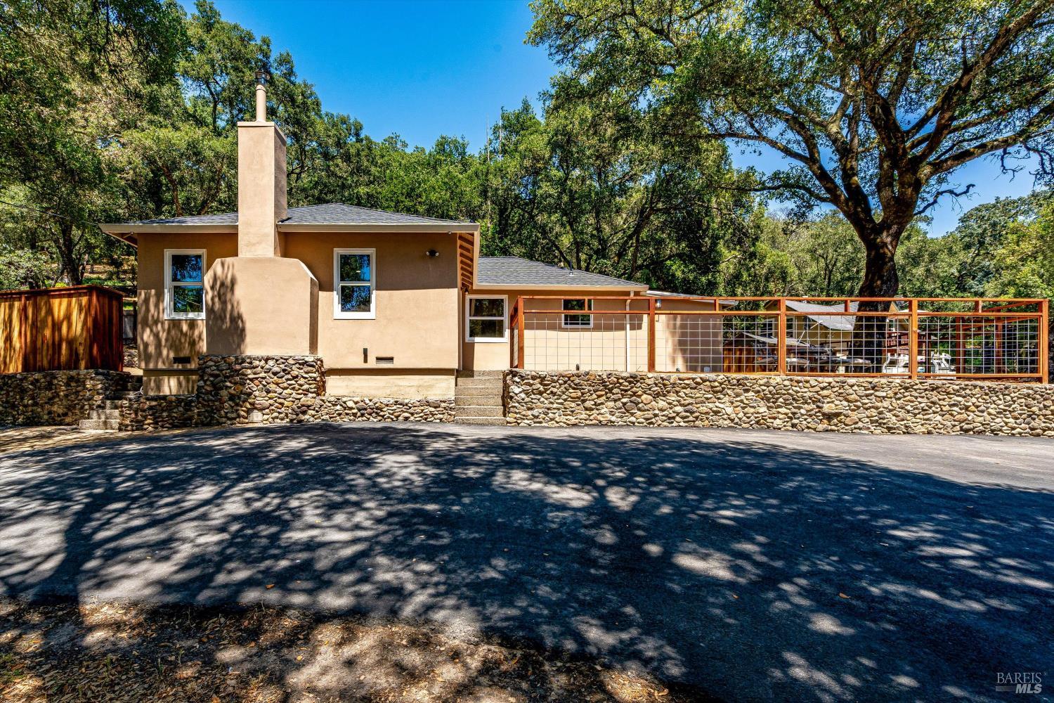 9342 Chalk Hill Road Healdsburg CA 95448