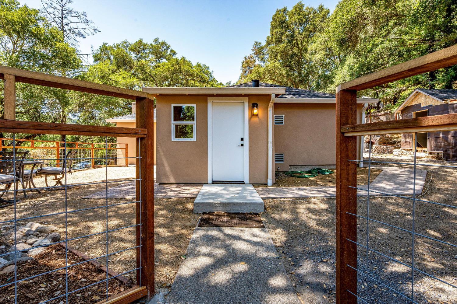 9342 Chalk Hill Road Healdsburg CA 95448