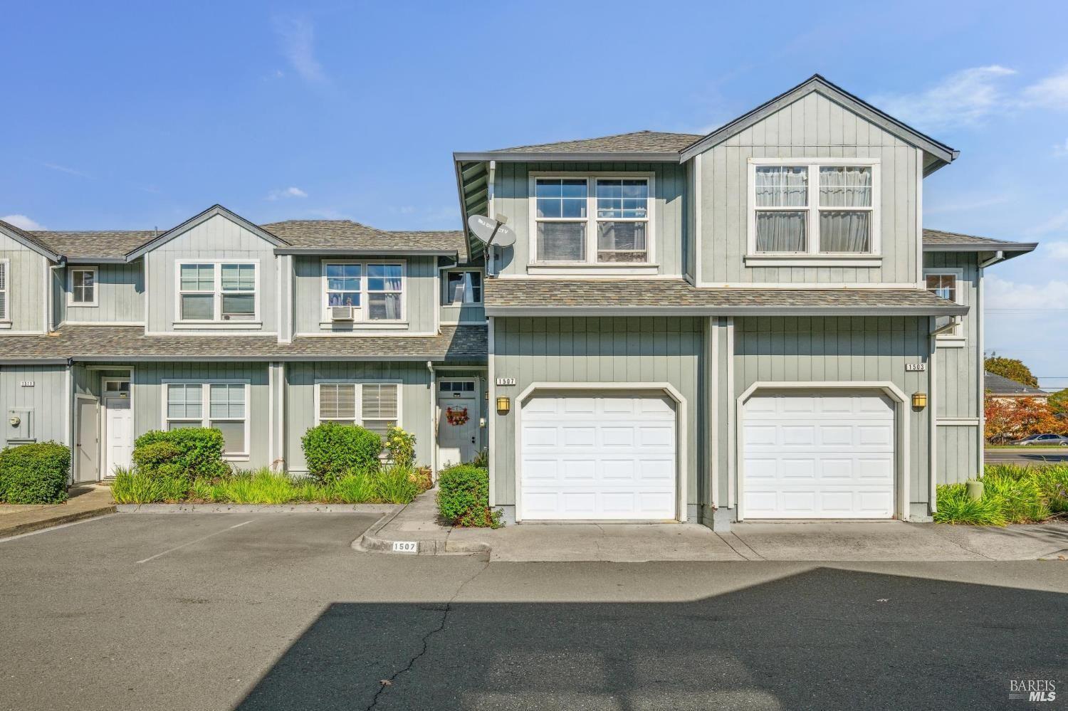 1507 Pinebrook Place Santa Rosa CA 95403