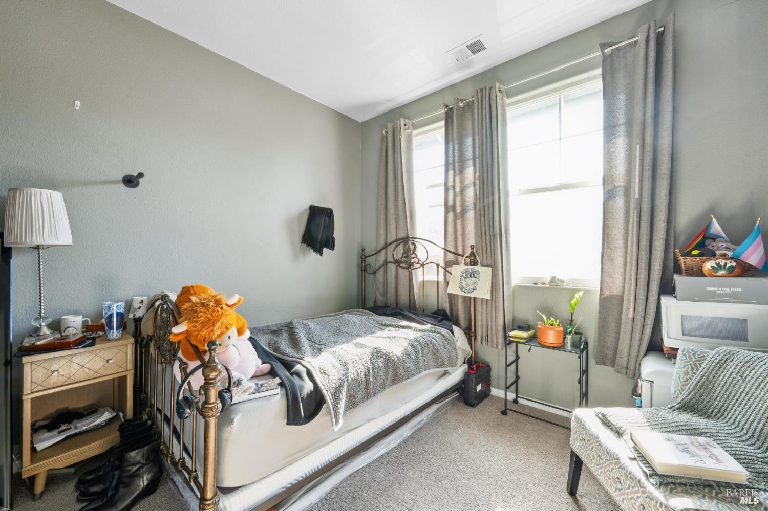 1507 Pinebrook Place Santa Rosa CA 95403