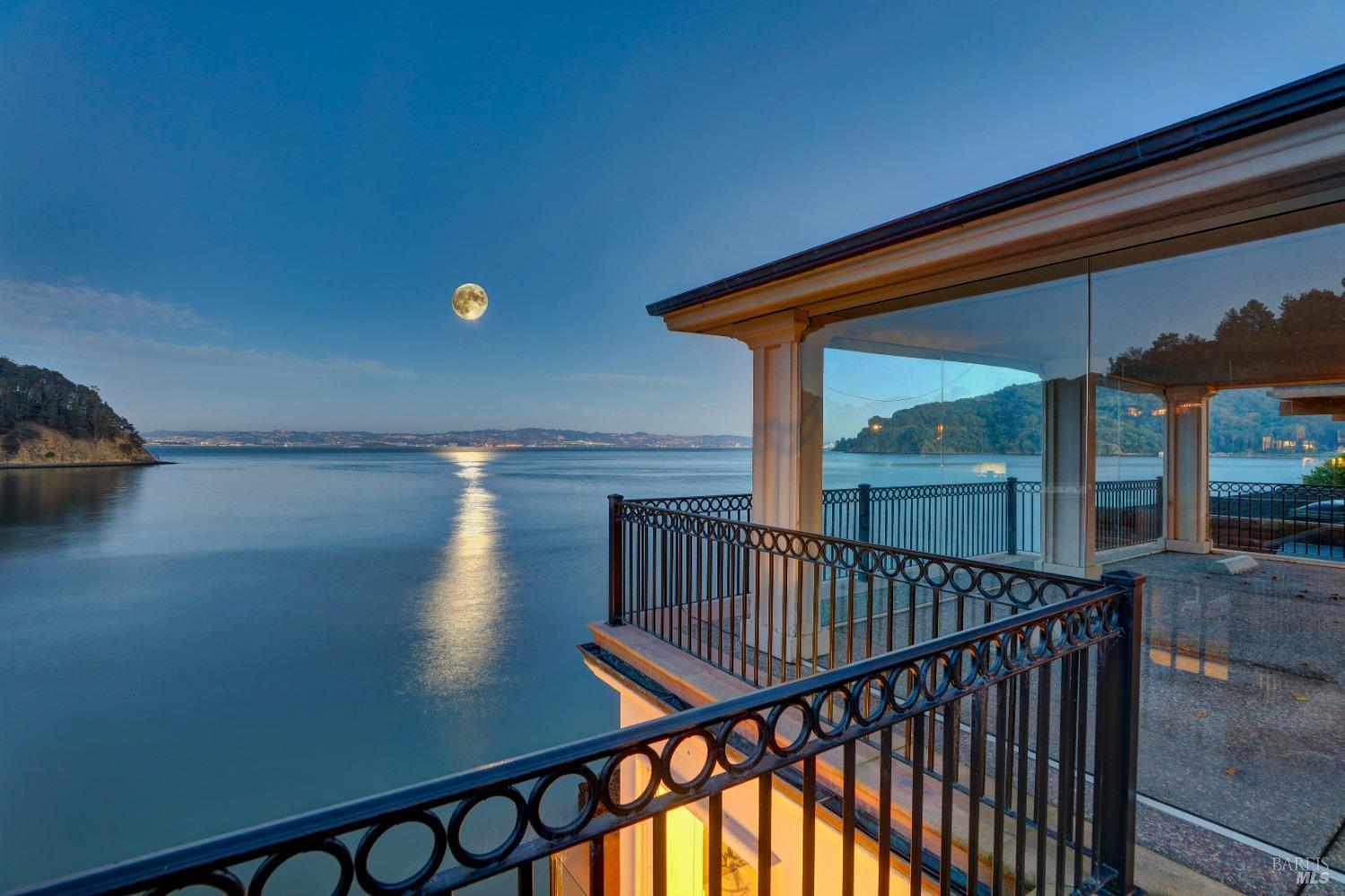 2472 Mar East Street Tiburon CA 94920